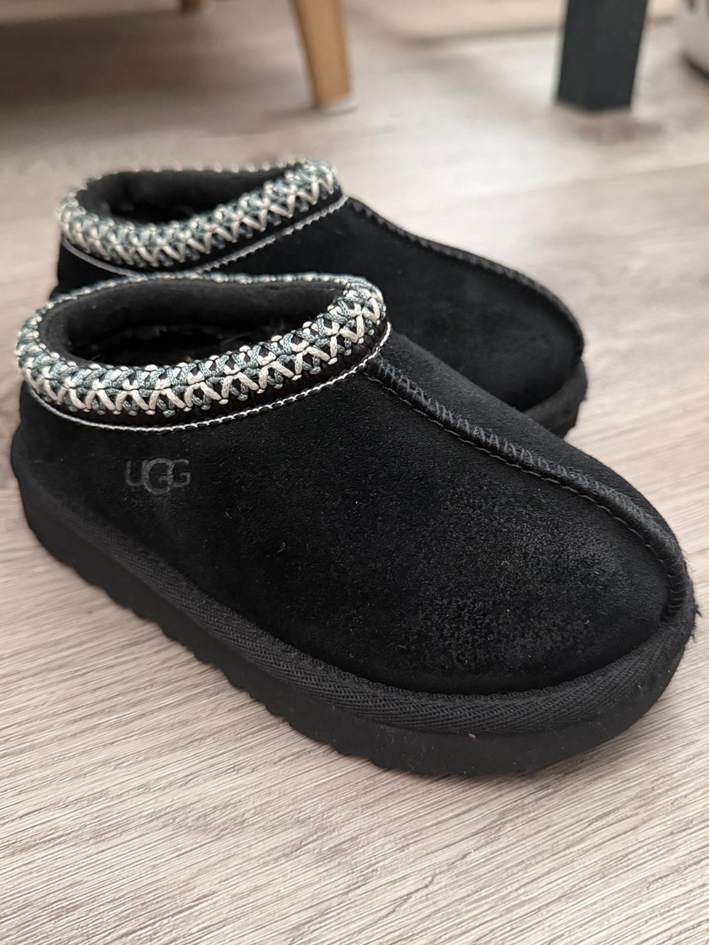UGG Kid’s Black Tasman II Slip On Slippers